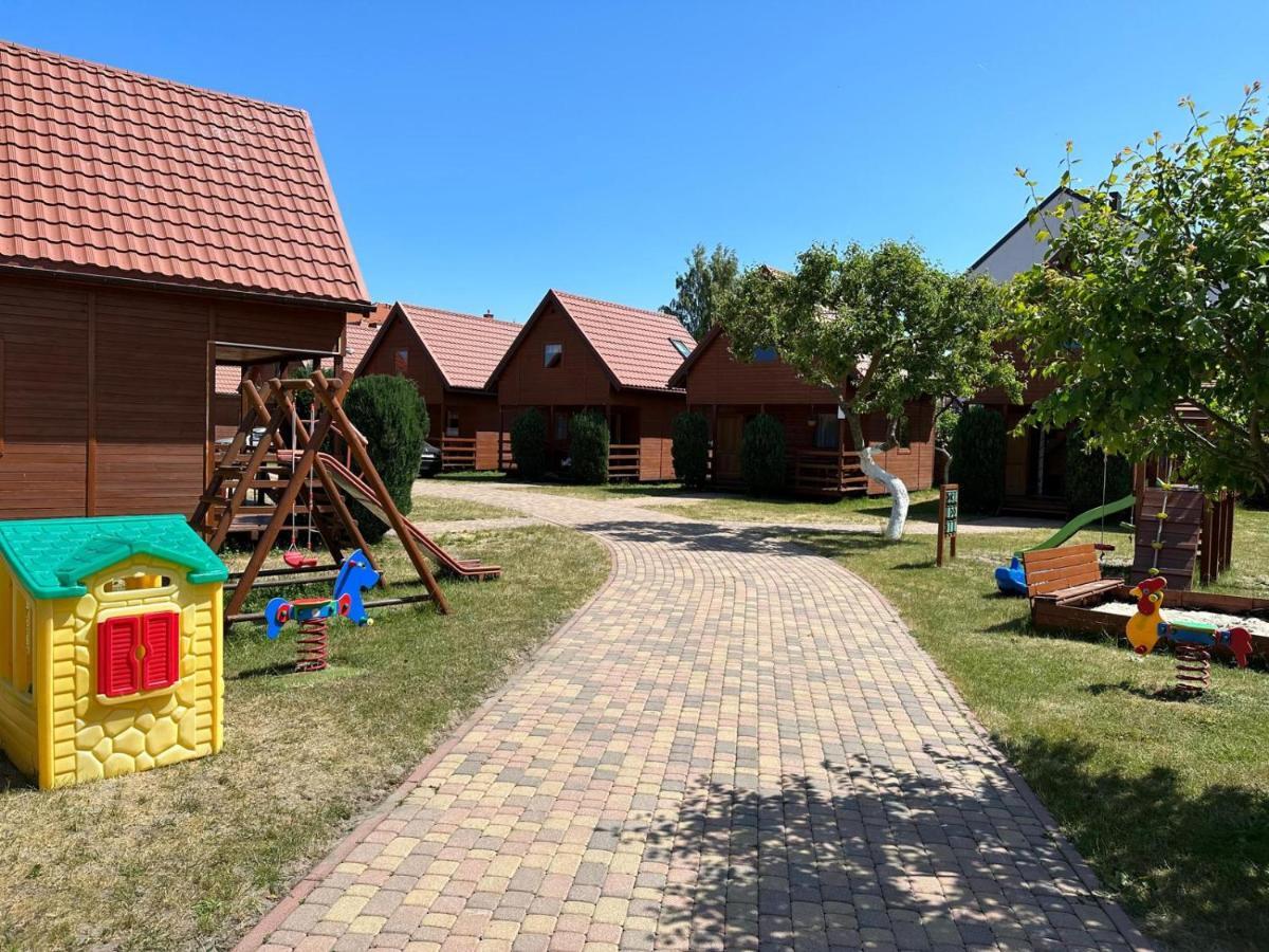 Ala I Tomek Domki Leba Exterior foto